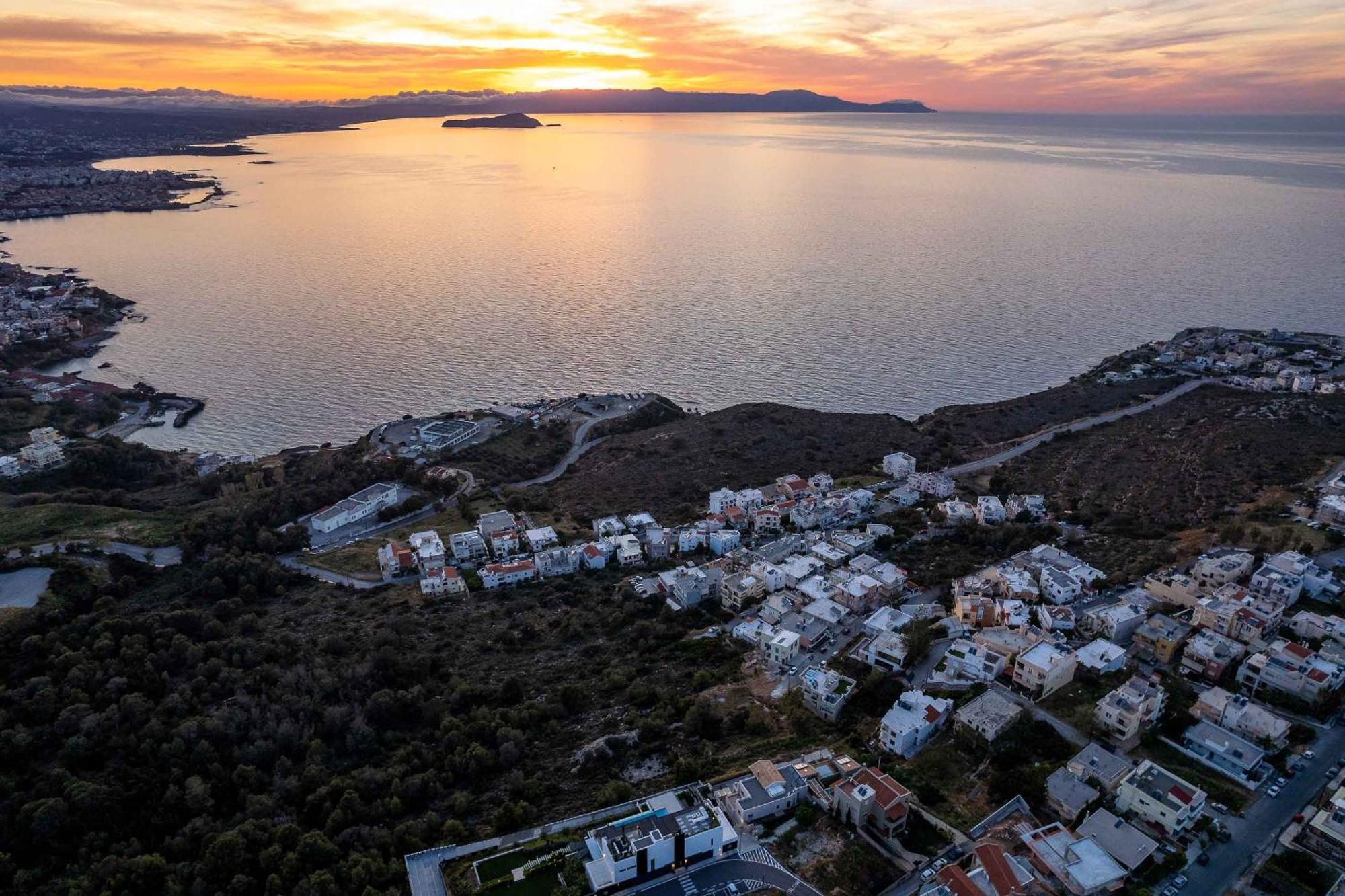 Omnia Luxury Villas - "Heated" Pools & Breathtaking Seaviews! Chania  Exterior photo